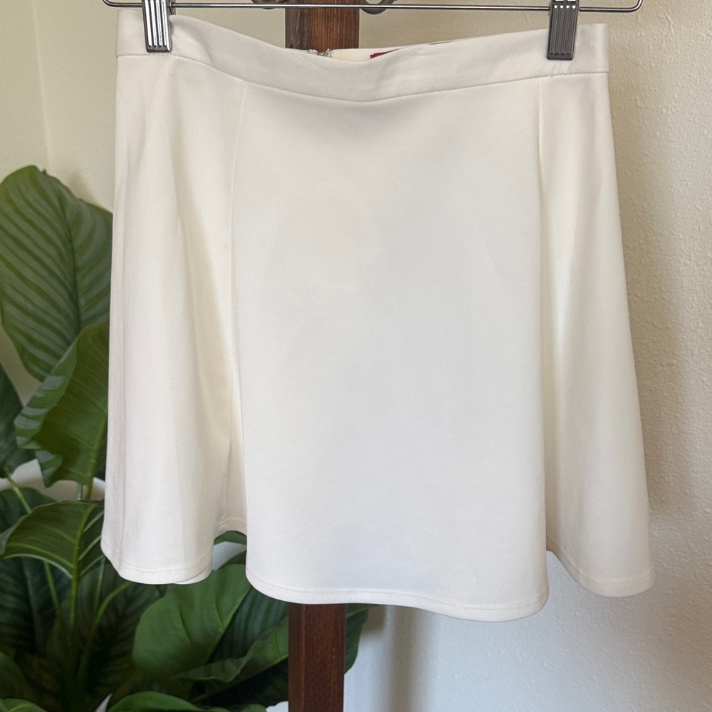AKIRA White Mini Skirt